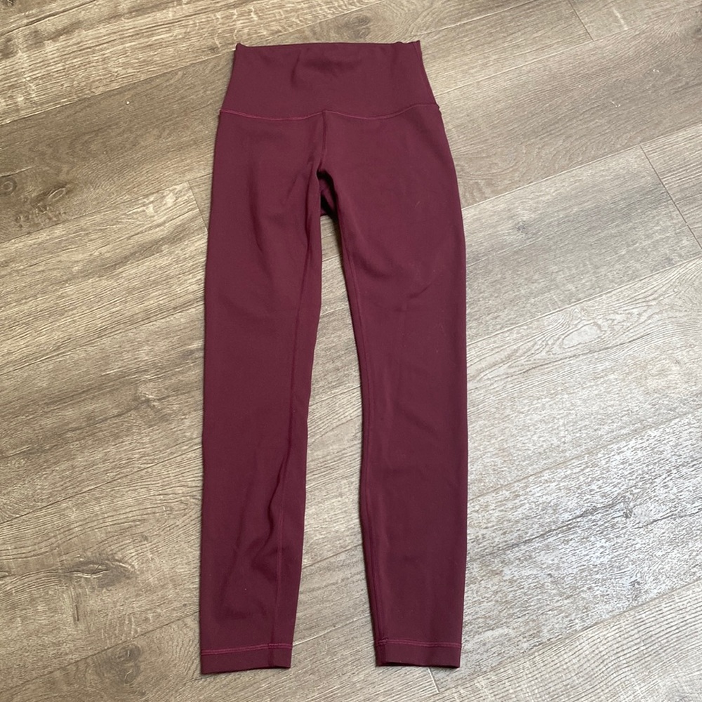 Lululemon 25” wunder train (merlot I think)